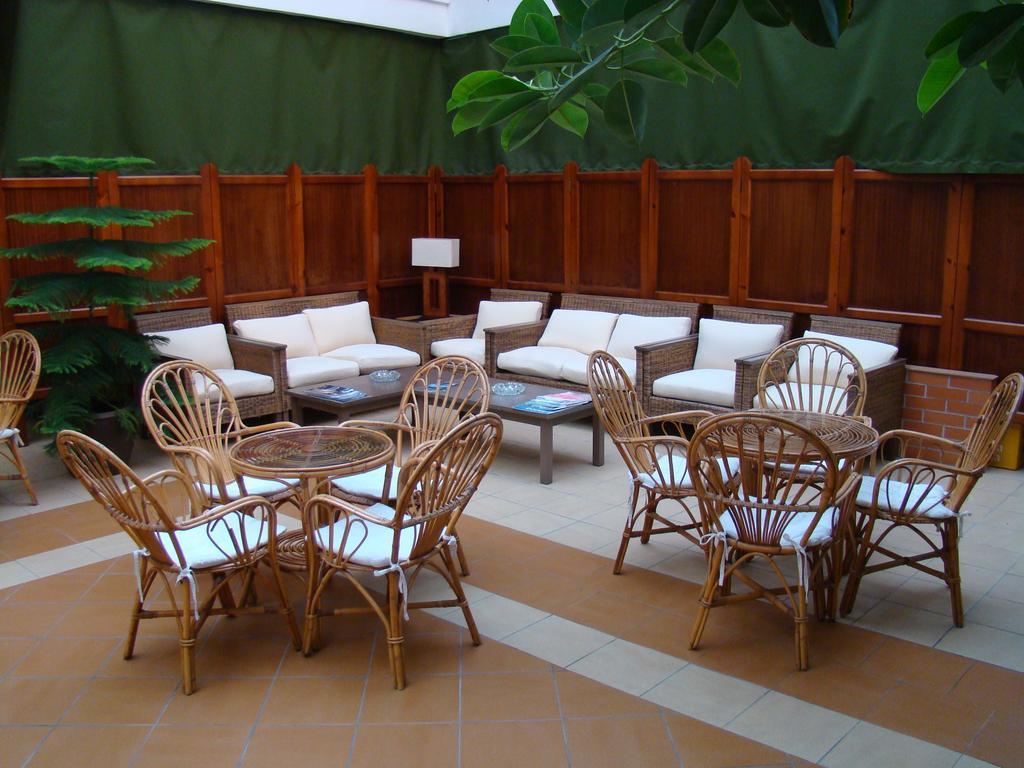 Hotel Torres Tourino Санксенсо Екстериор снимка