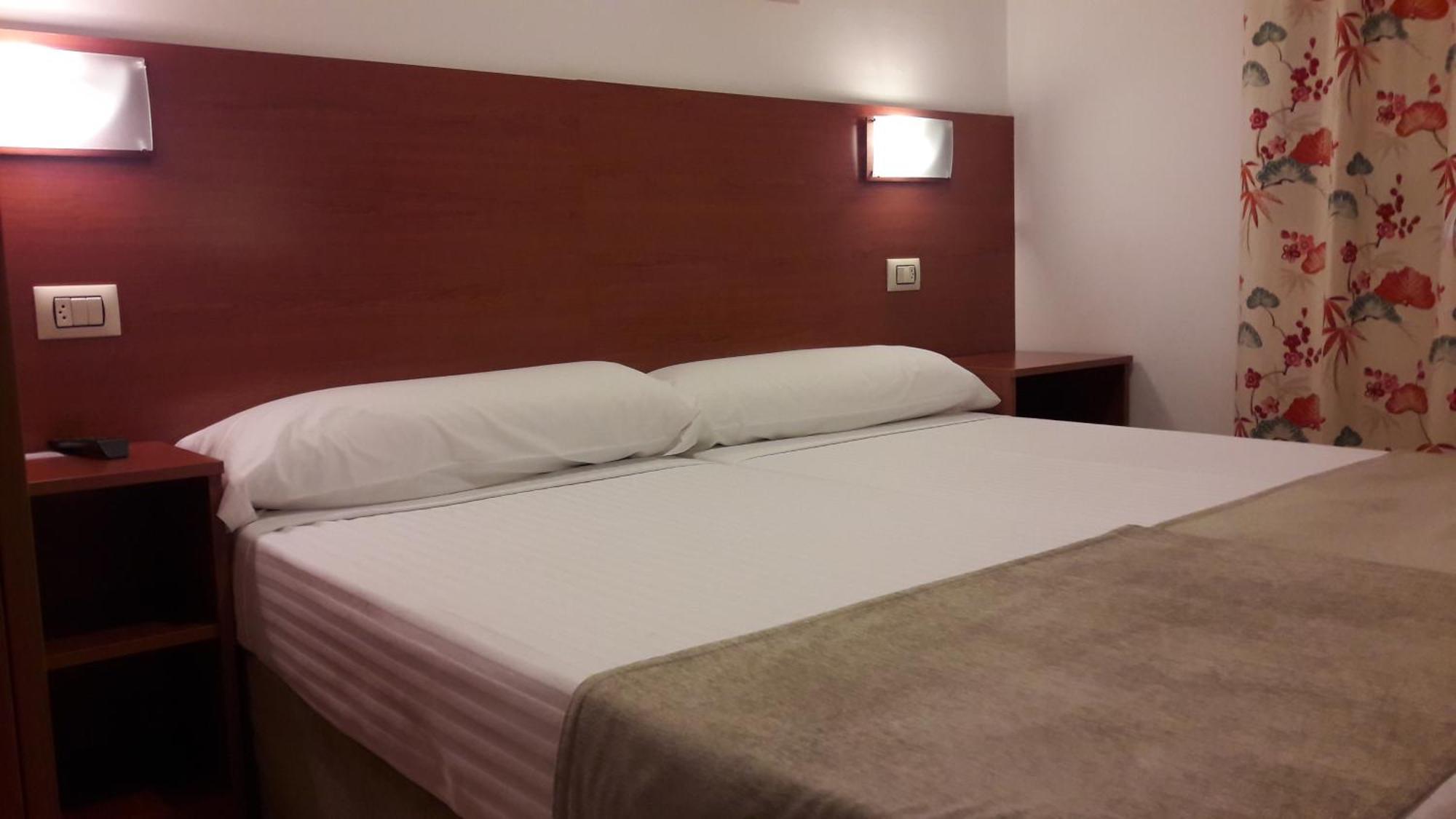 Hotel Torres Tourino Санксенсо Екстериор снимка