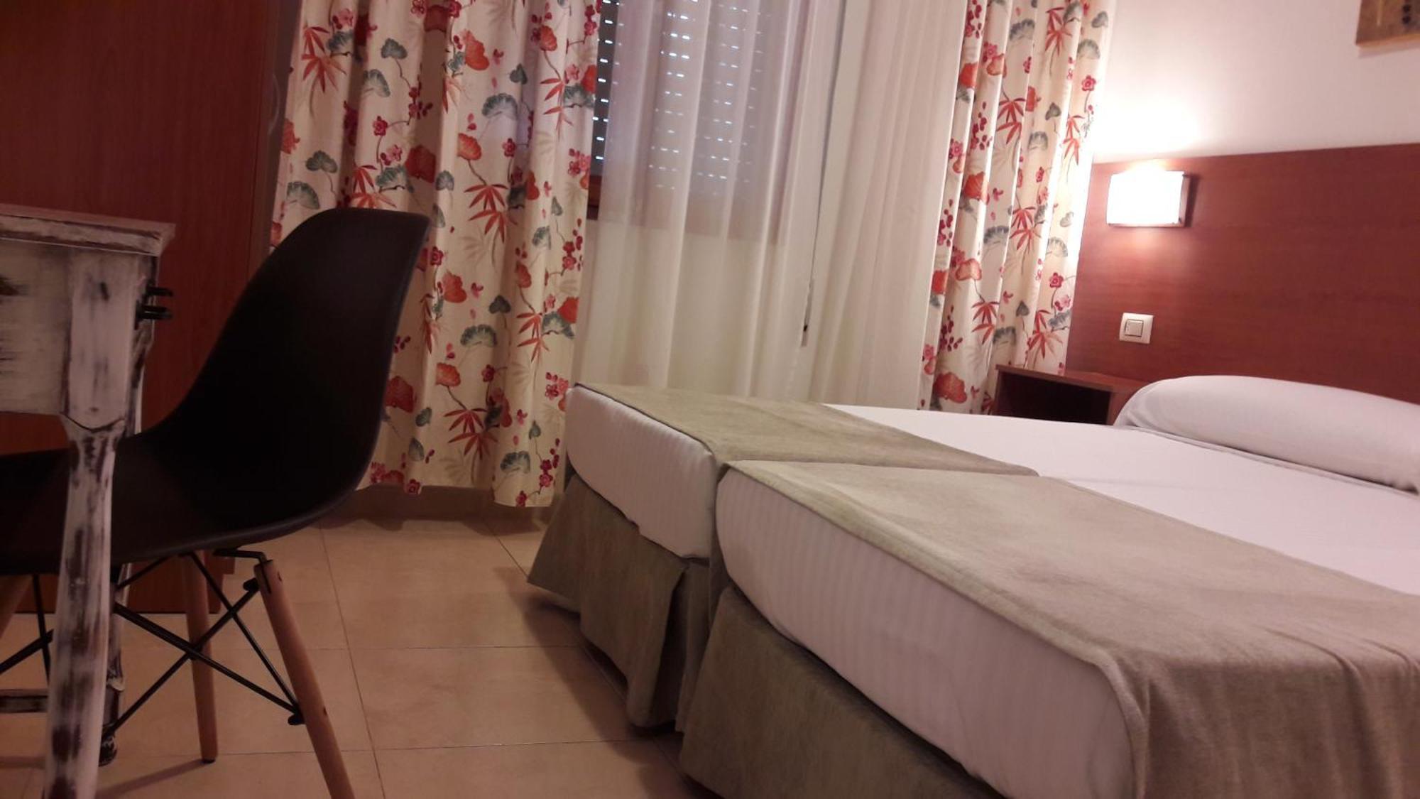 Hotel Torres Tourino Санксенсо Екстериор снимка