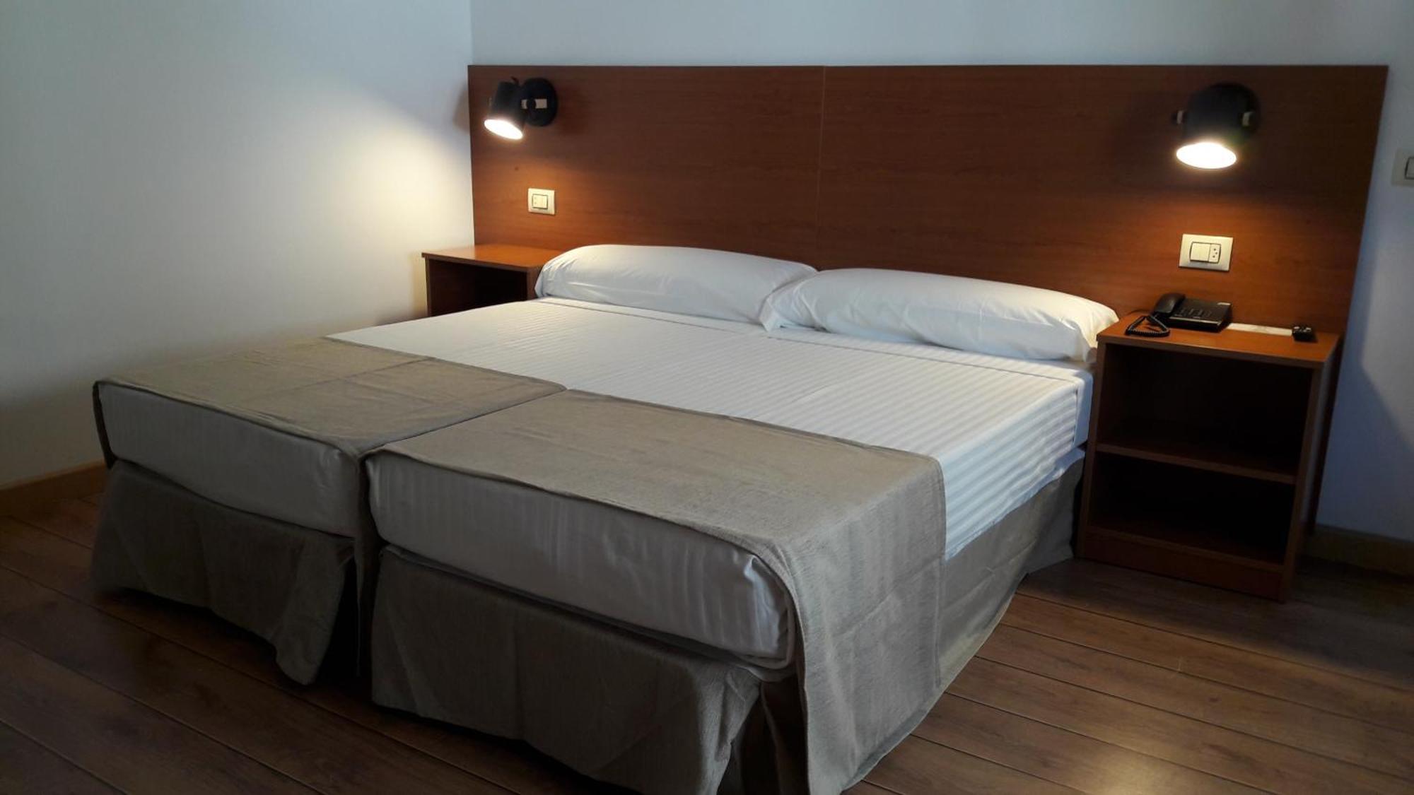 Hotel Torres Tourino Санксенсо Екстериор снимка